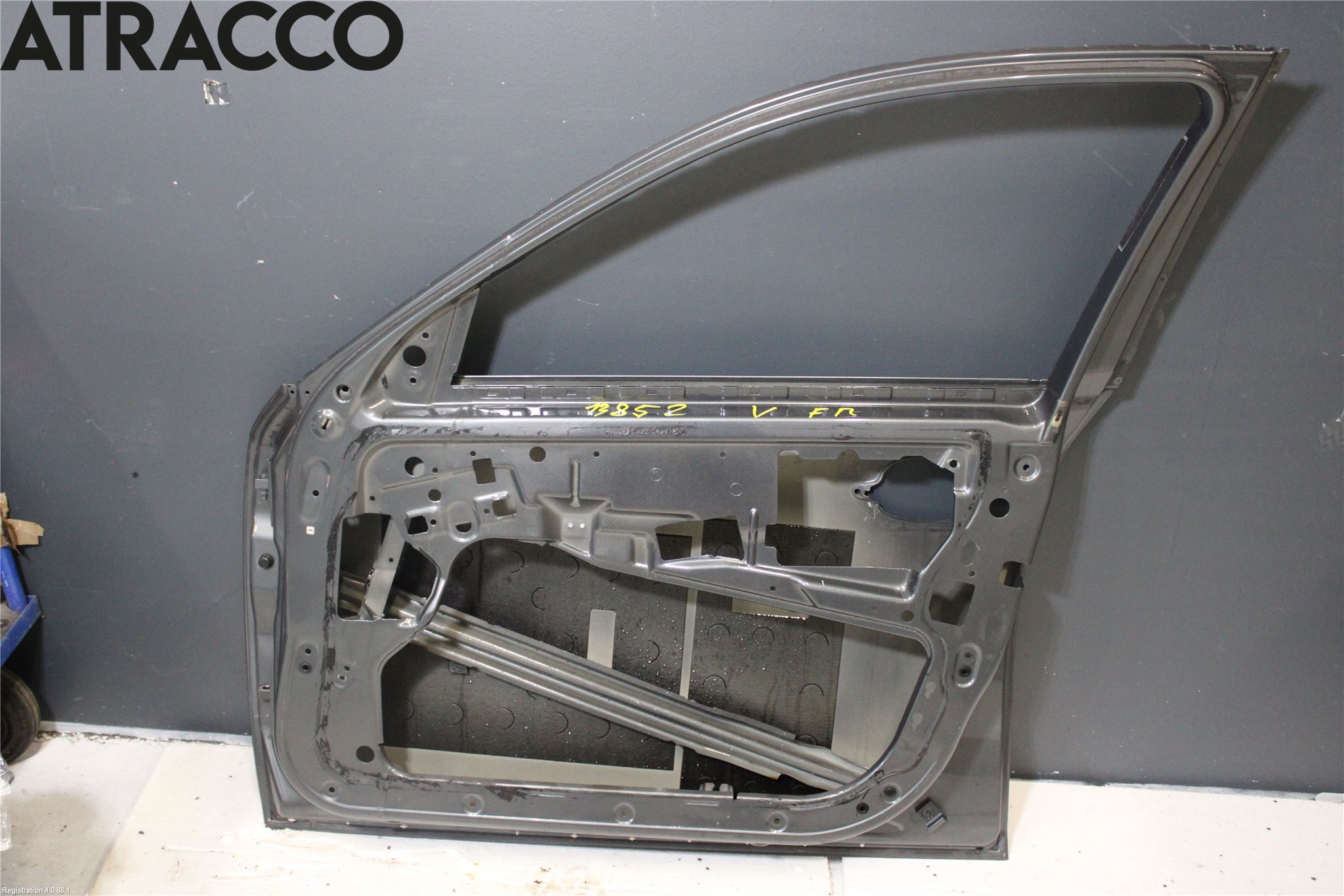 BMW 5 E60/61 Sed/Tou 02-10 Dörr Fram Höger