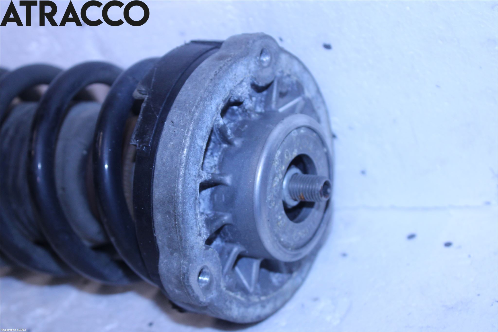 BMW 5 F10/F11/F18 09-17 Fjäderben Fram Vänster