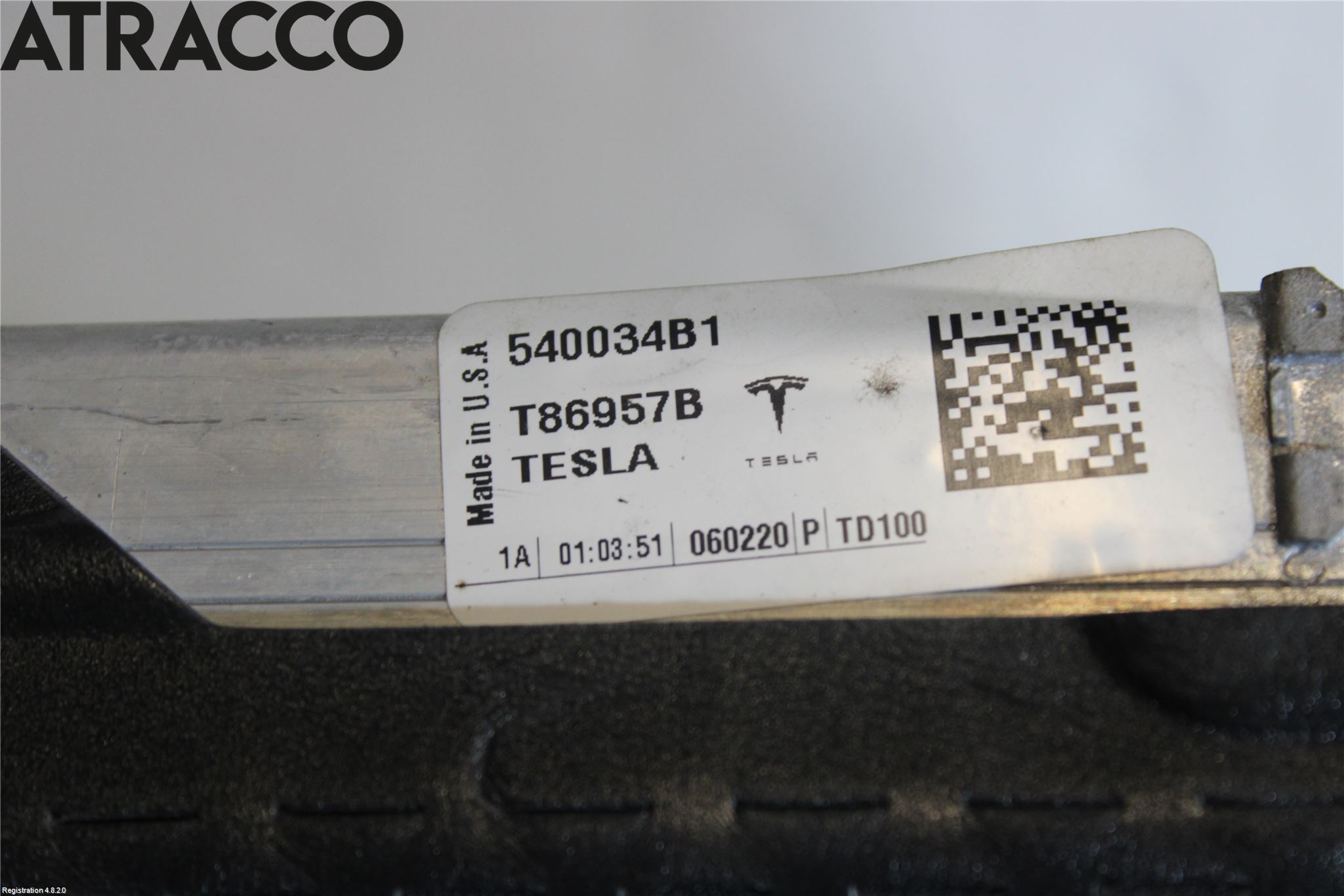Tesla MODEL 3 17- Kylare Aut