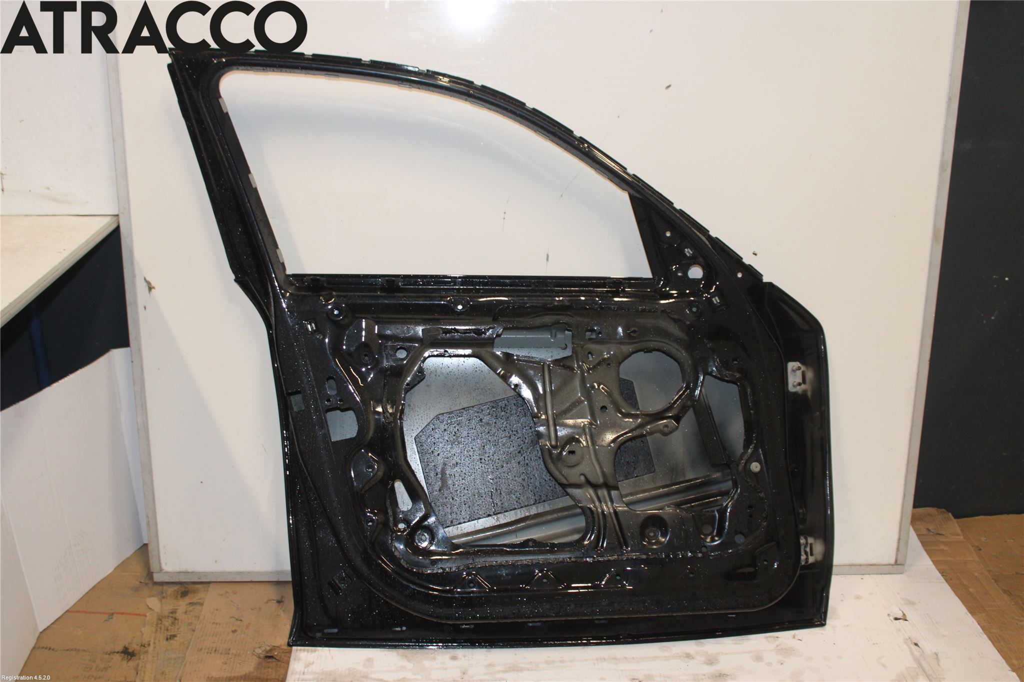 BMW 1 E87/81 5D/3D 03-11 Dörr Fram Vänster