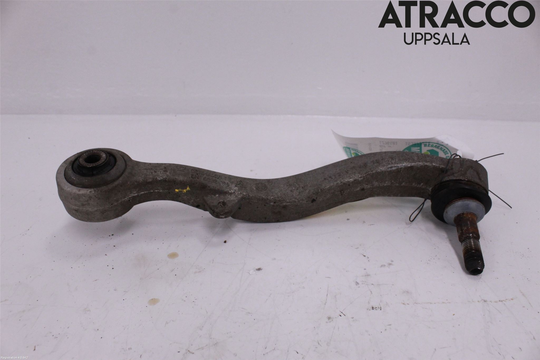 BMW 5 E60/61 Sed/Tou 02-10 Bärarm Fram Undre Hö