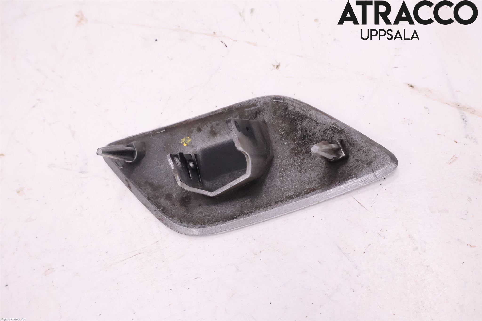 Audi A6/S6     05-11 Spolarmunstycke Strålkastare