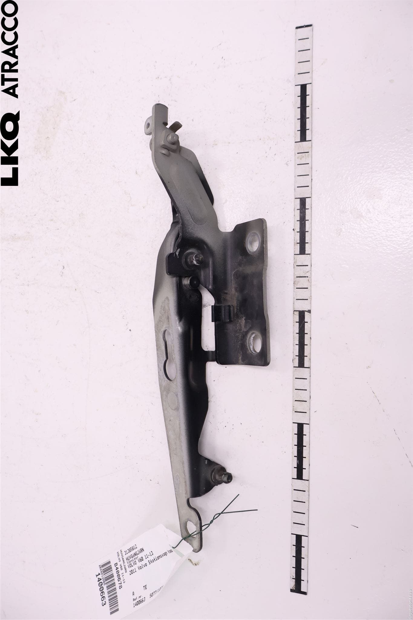 Volvo V60 11-13 Huvgångjärn