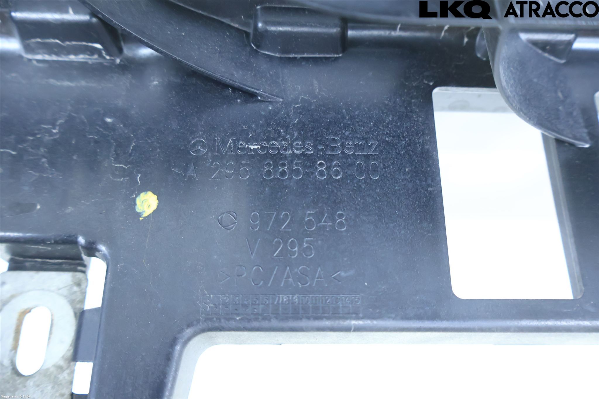 Mercedes-Benz MB EQE (V295) 22- Stötfångardel Bak Mitt