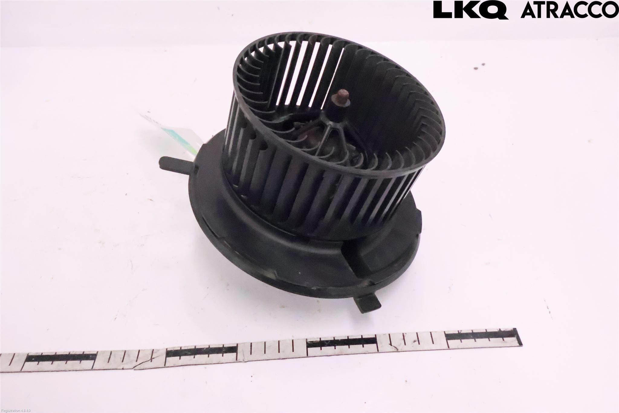 Volkswagen VW CADDY 04-10 Värmefläkt