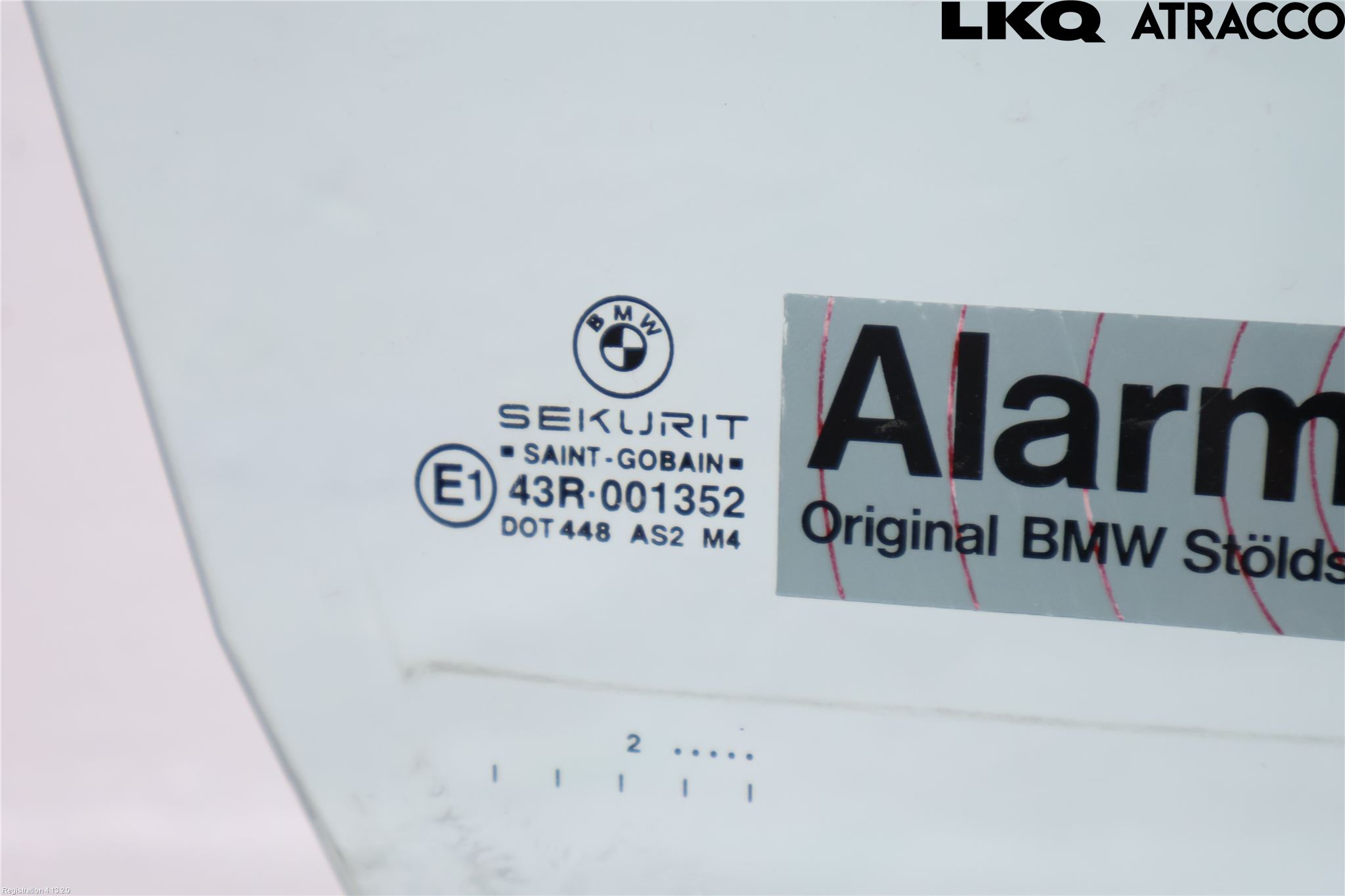 BMW 3 E46      98-05 Dörruta Fram Höger
