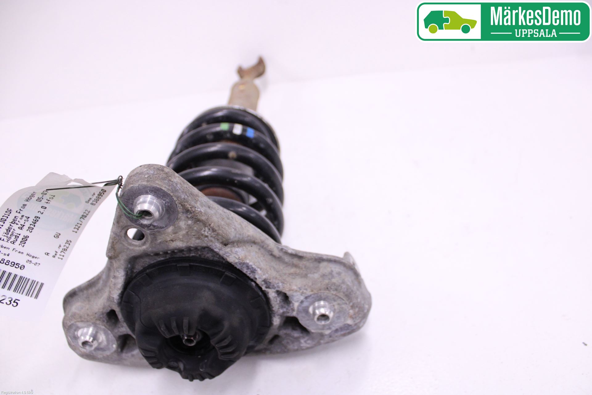 Audi A4/S4 05-07 Fjäderben Fram Höger