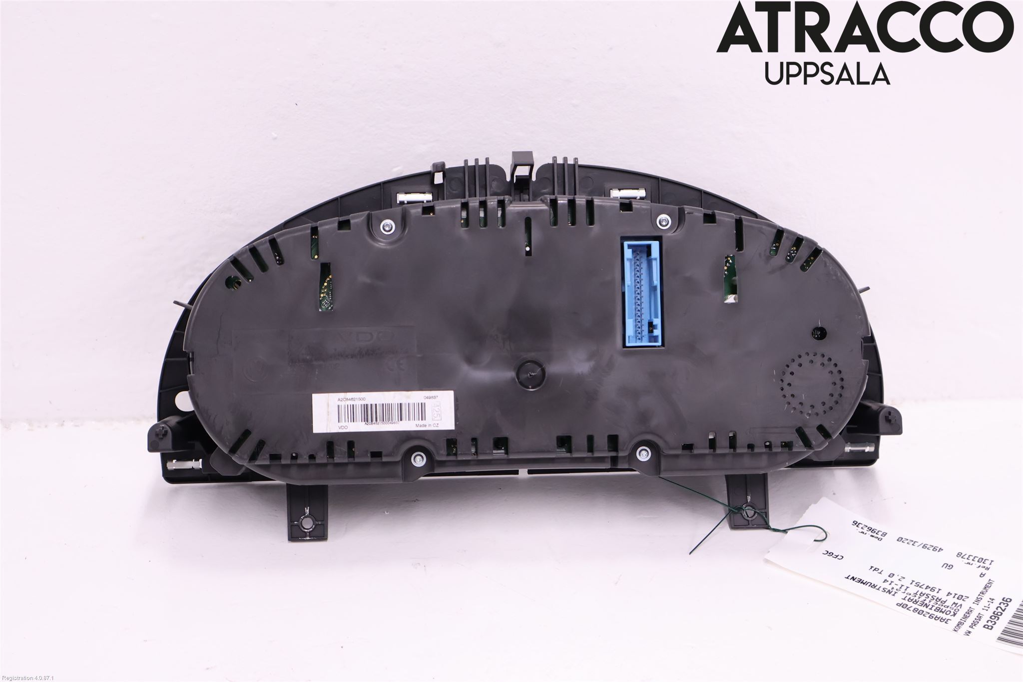 Volkswagen VW PASSAT 11-14 Instrument Komb