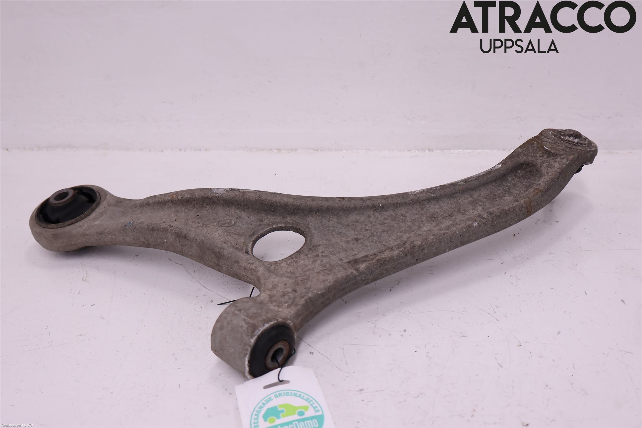 Hyundai i40 08-15 Bärarm Fram Undre Hö