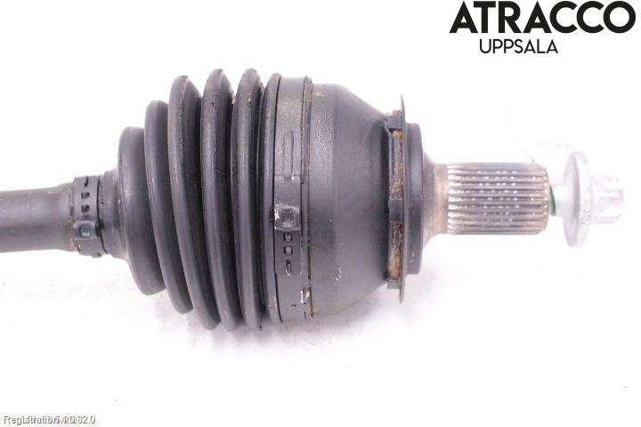 Mercedes-Benz MB CLA-KLASS (C117/X117) 13-19 Drivaxel Fram Vänster