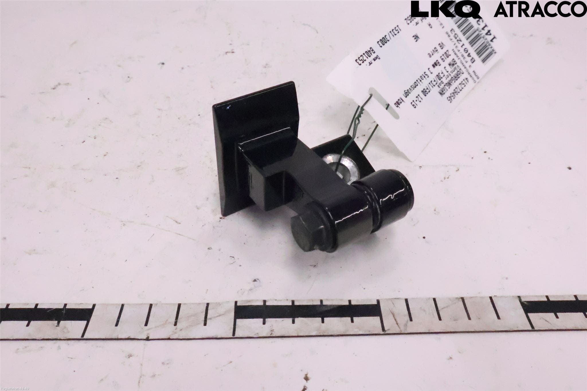 BMW 3 F30/F31/F80 12-19 Dörrgångjärn