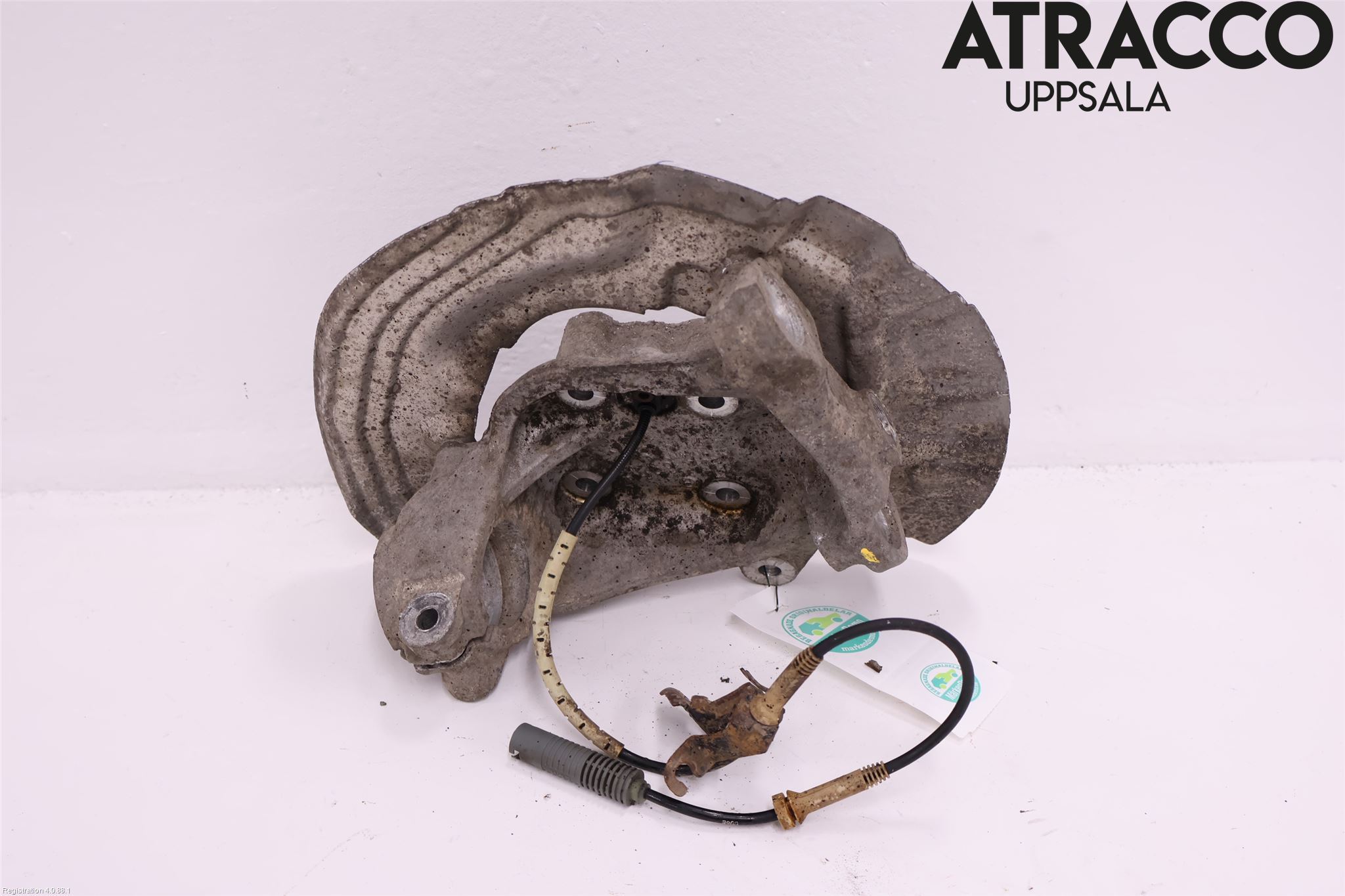 BMW 3 E90/91 SED/TOU 05-12 Styrspindel Lagerhus Vä