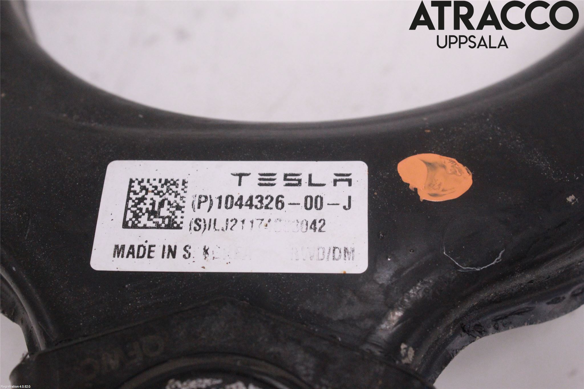 Tesla MODEL 3 17- Bärarm Fram Övre Hö