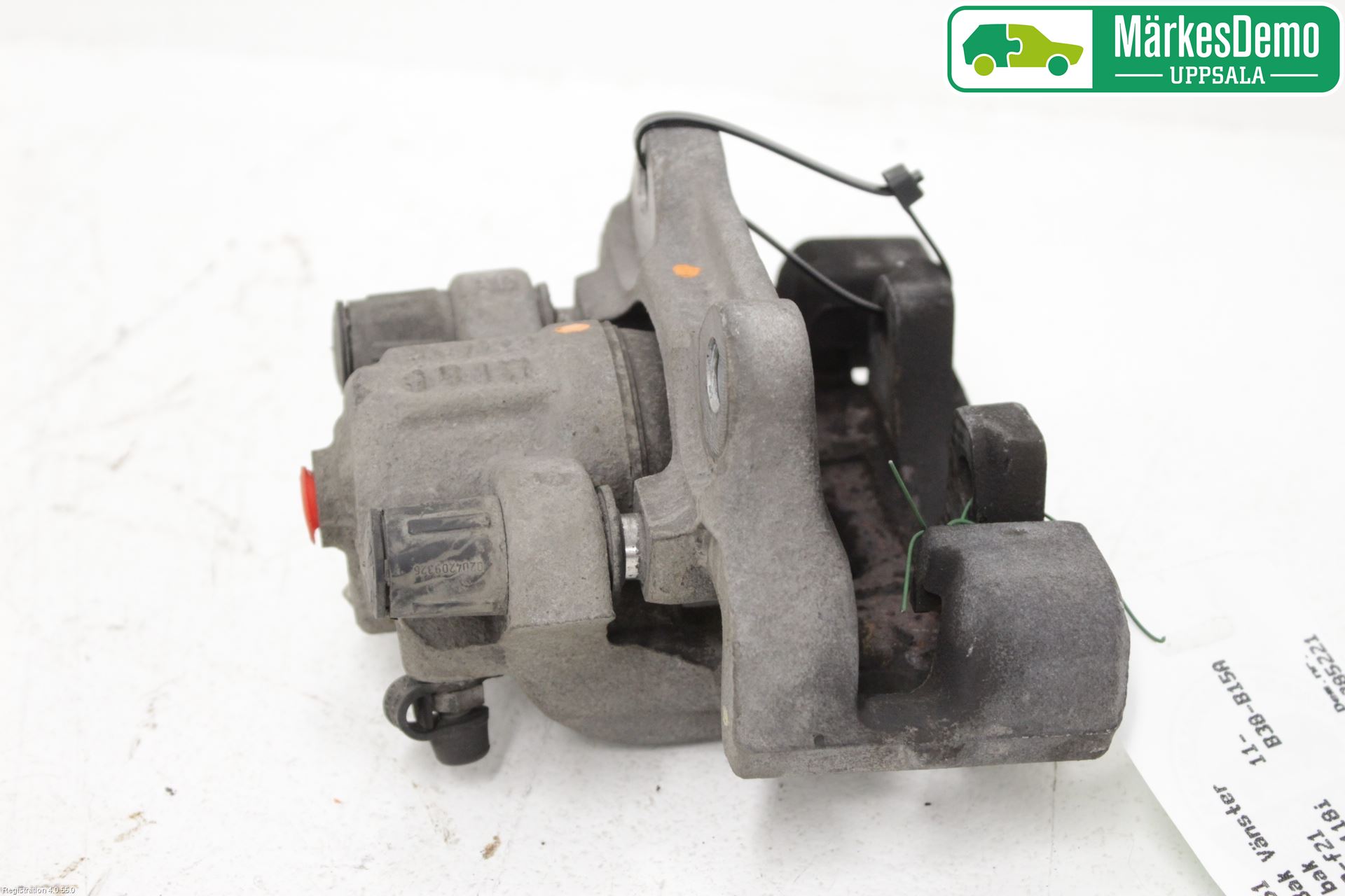 BMW 1 F20/F21 11-19 Bromsok Bak Vänster