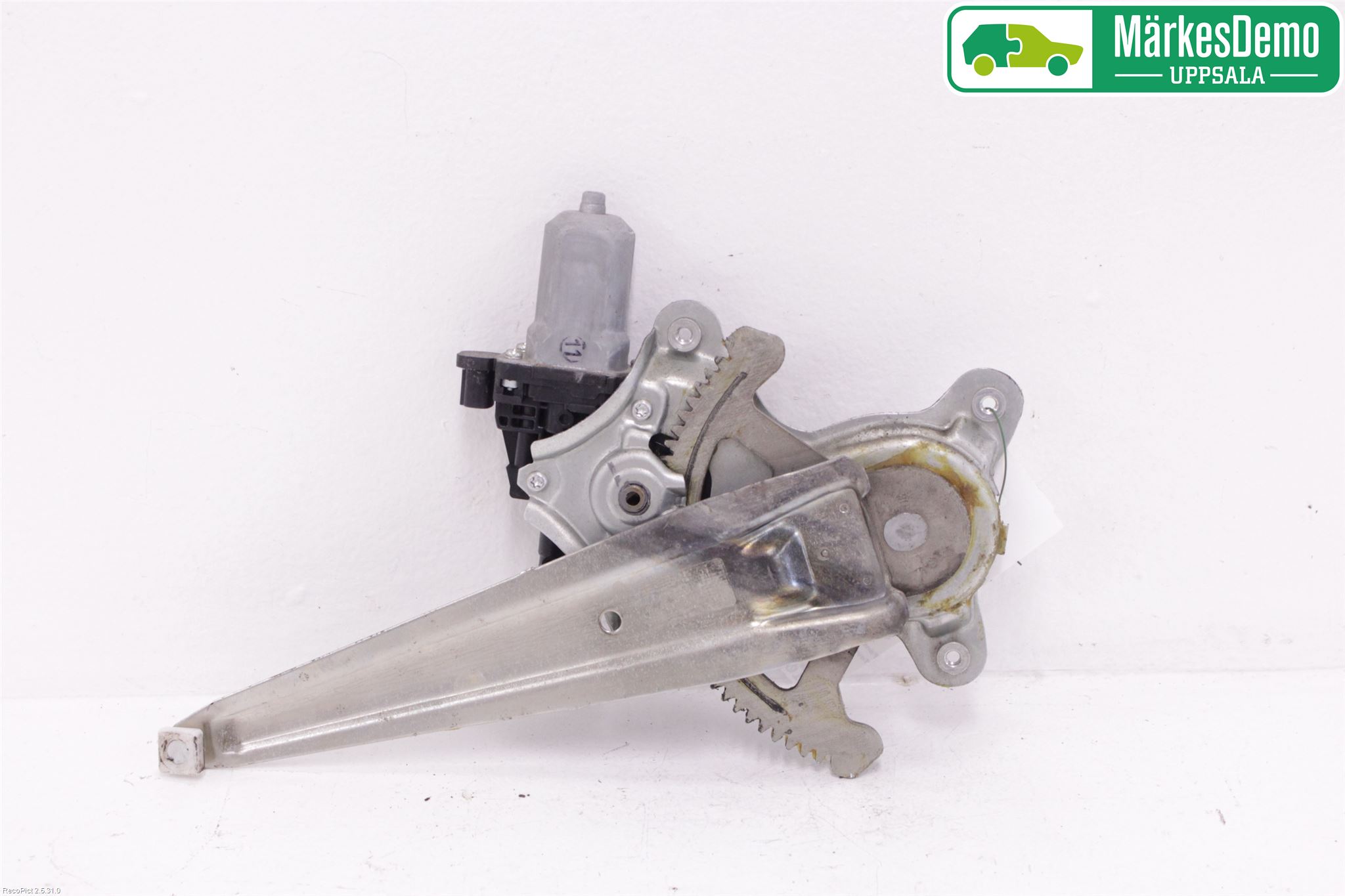 Toyota HILUX 05-16 Fönsterhiss El Kompl