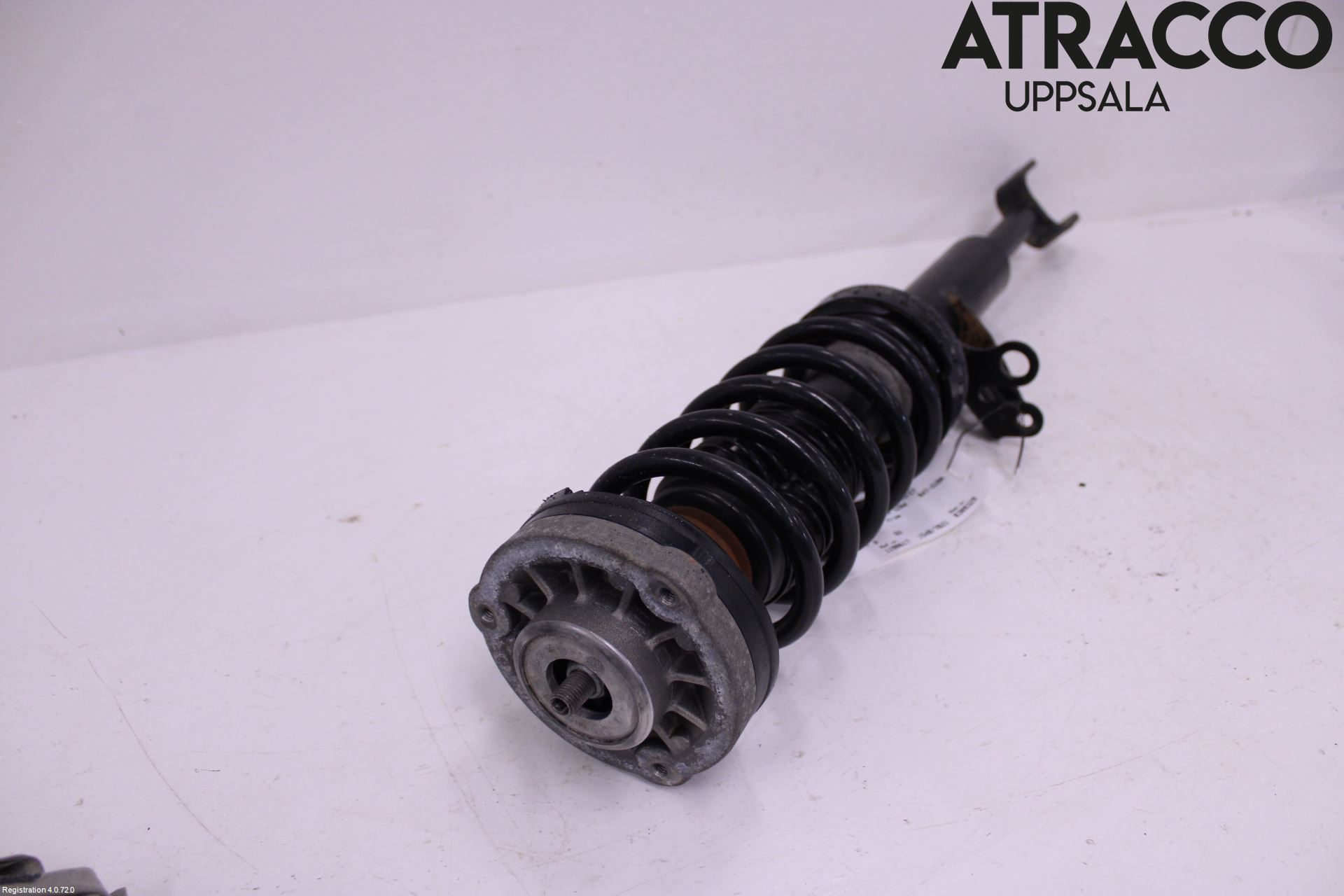 BMW 5 F10/F11/F18 09-17 Fjäderben Fram Vänster