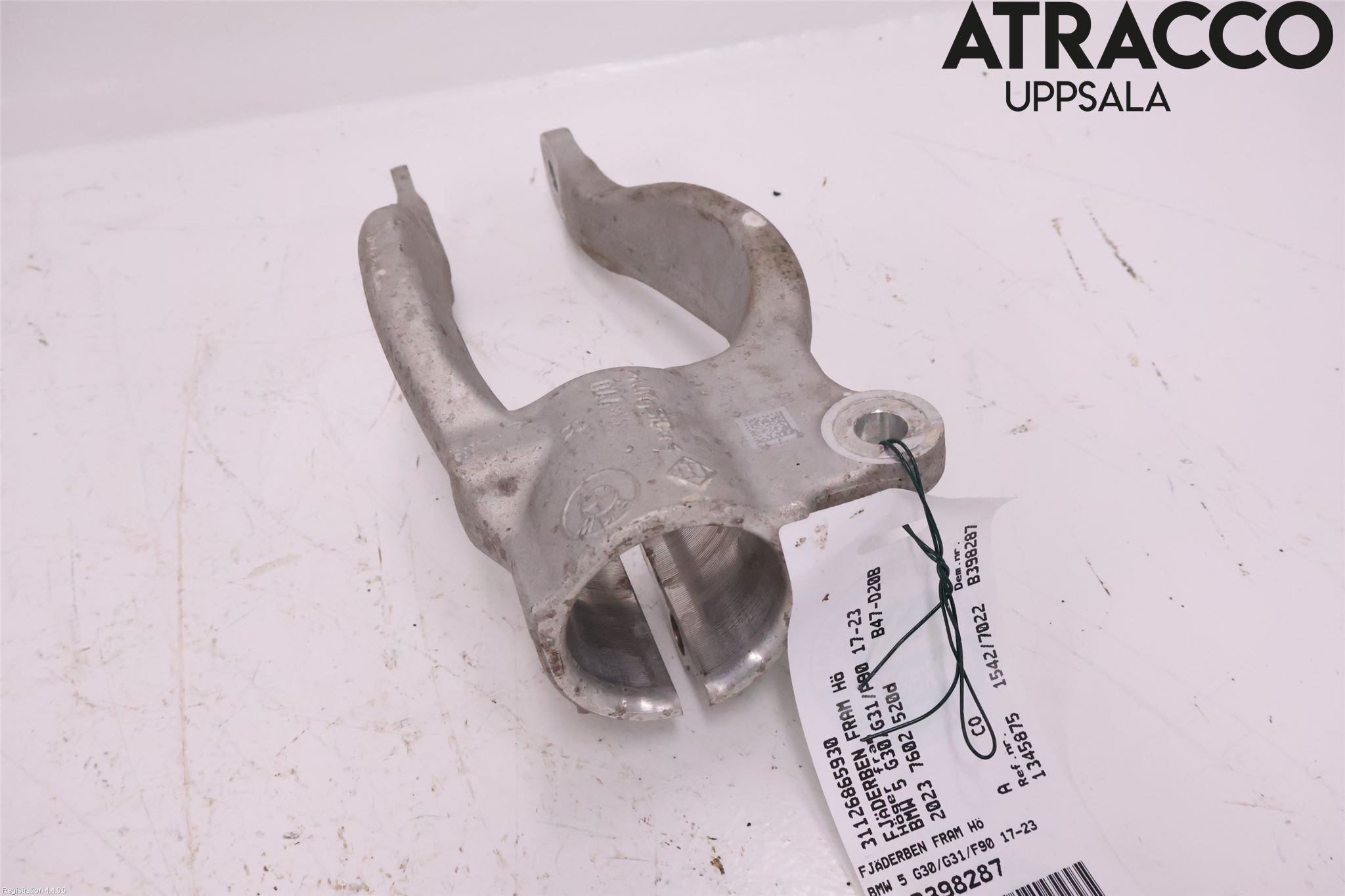 BMW 5 G30/G31/F90 17-23 Fjäderben Fram Höger