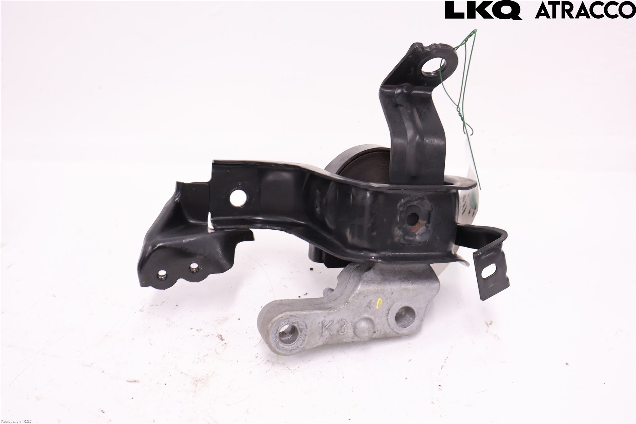 Toyota YARIS XP21 20- Motorfäste