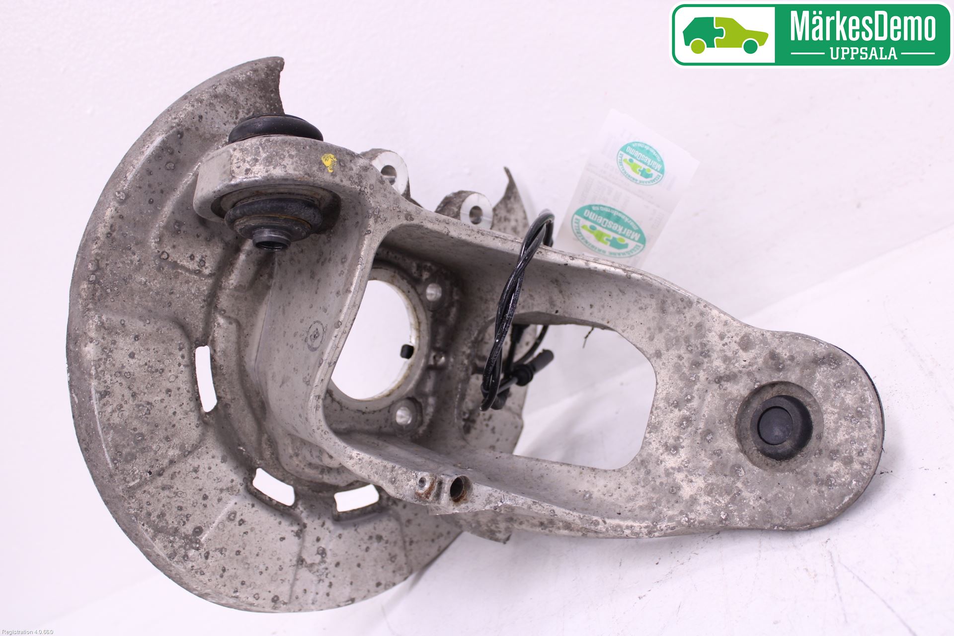 BMW X6 E71/E72   08-14 Hjullagerhus-Spindel Vä B