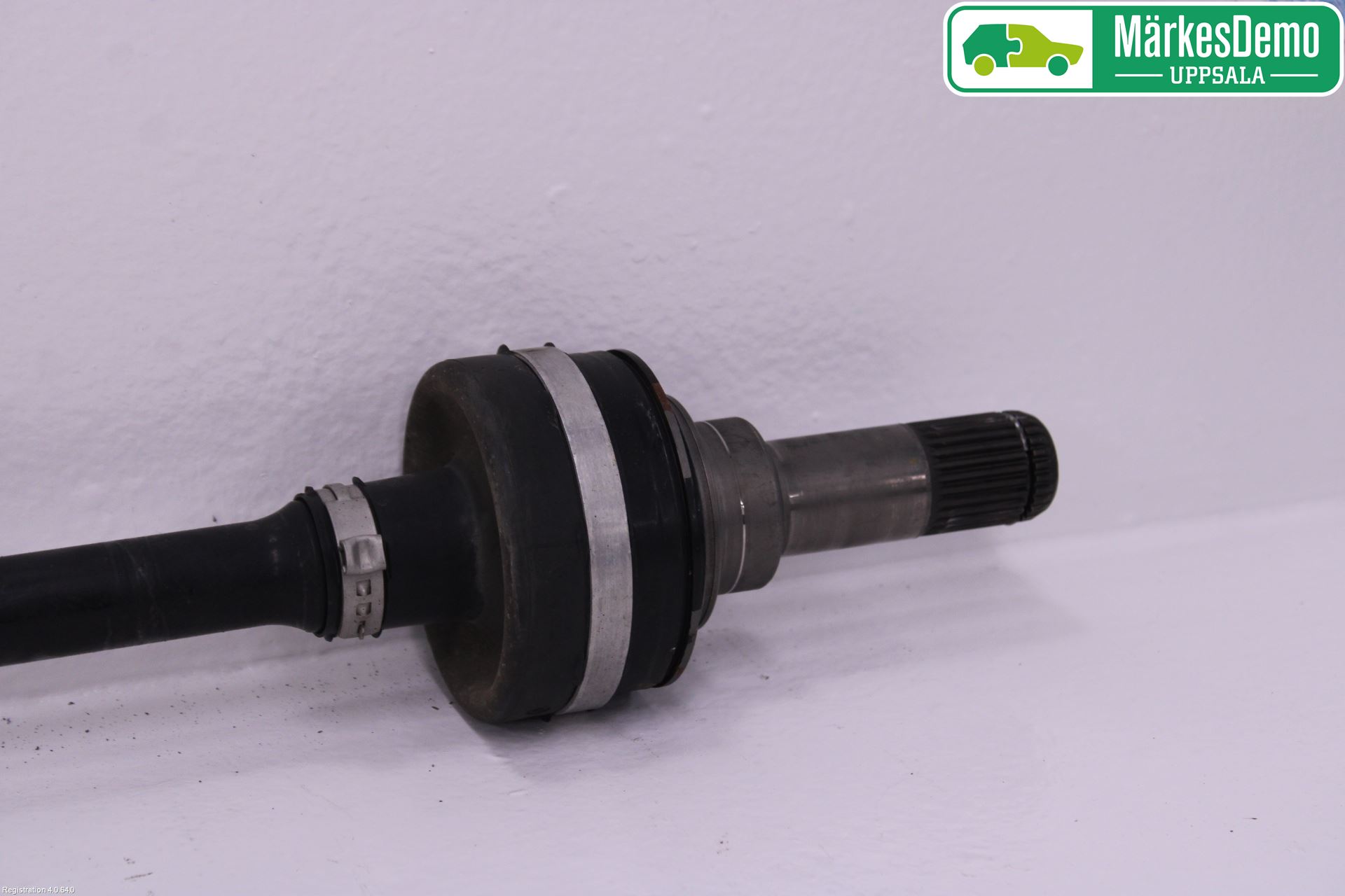 BMW X3 G01 18- Drivaxel Bak Höger