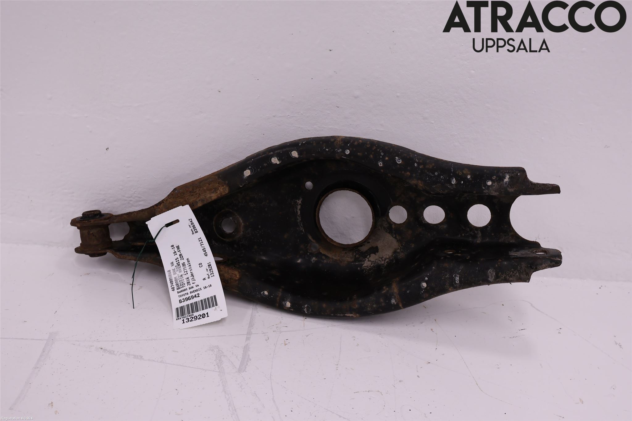 Toyota AVENSIS 16-18 Bärarm Bak Vänster