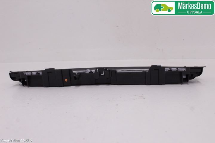 BMW 3 G20/G21/G80/G81 19- Bromsljus Bakruta
