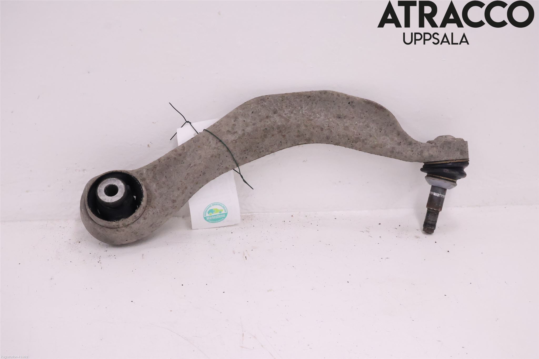 BMW 5 F10/F11/F18 09-17 Bärarm Fram Undre Hö