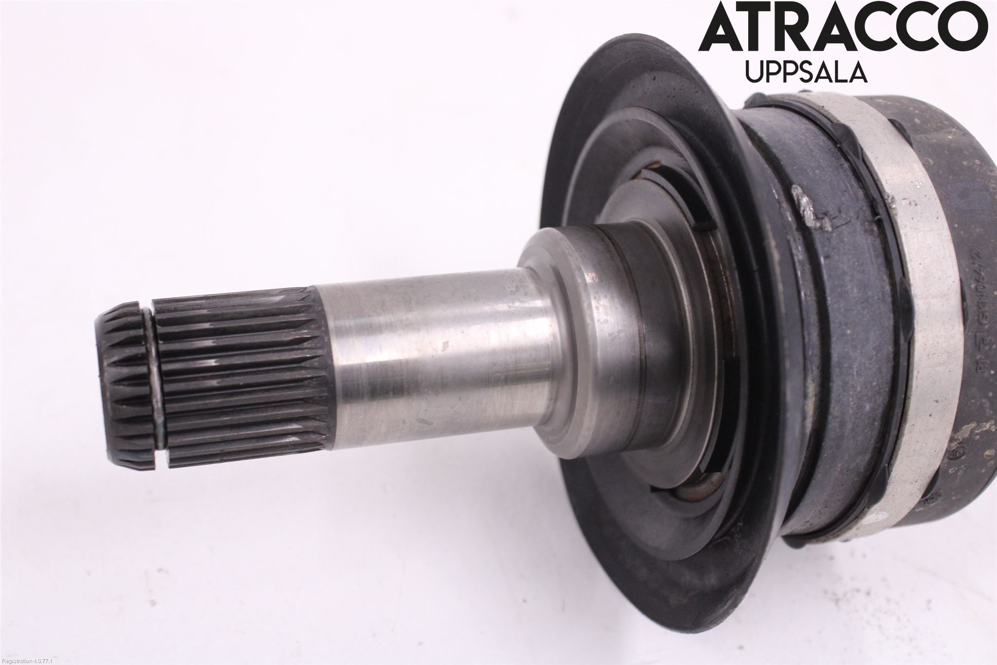 BMW 5 G30/G31/F90 17-23 Drivaxel Bak Vänster