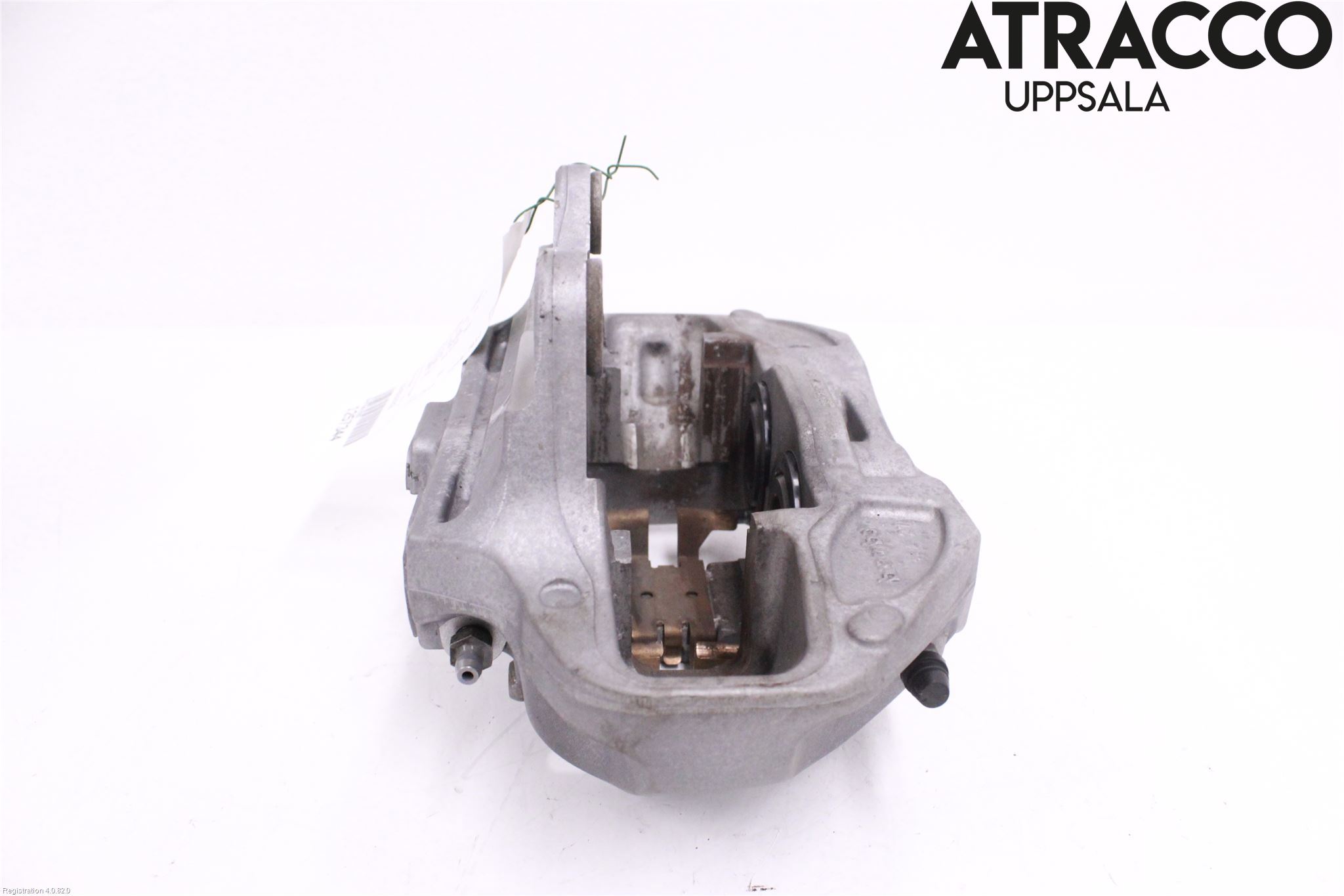 Tesla MODEL Y 21- Bromsok Fram Höger