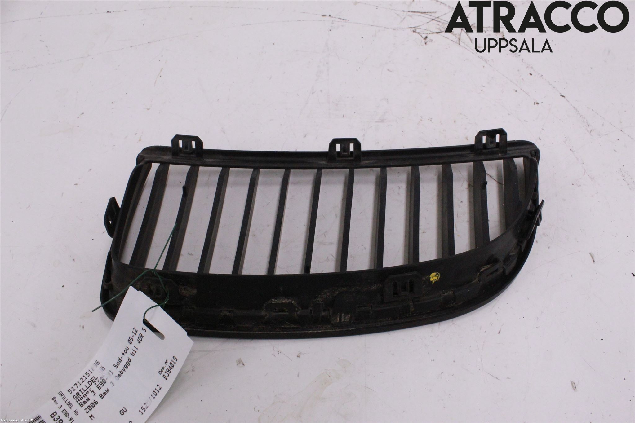 BMW 3 E90/91 SED/TOU 05-12 Grilldel Höger