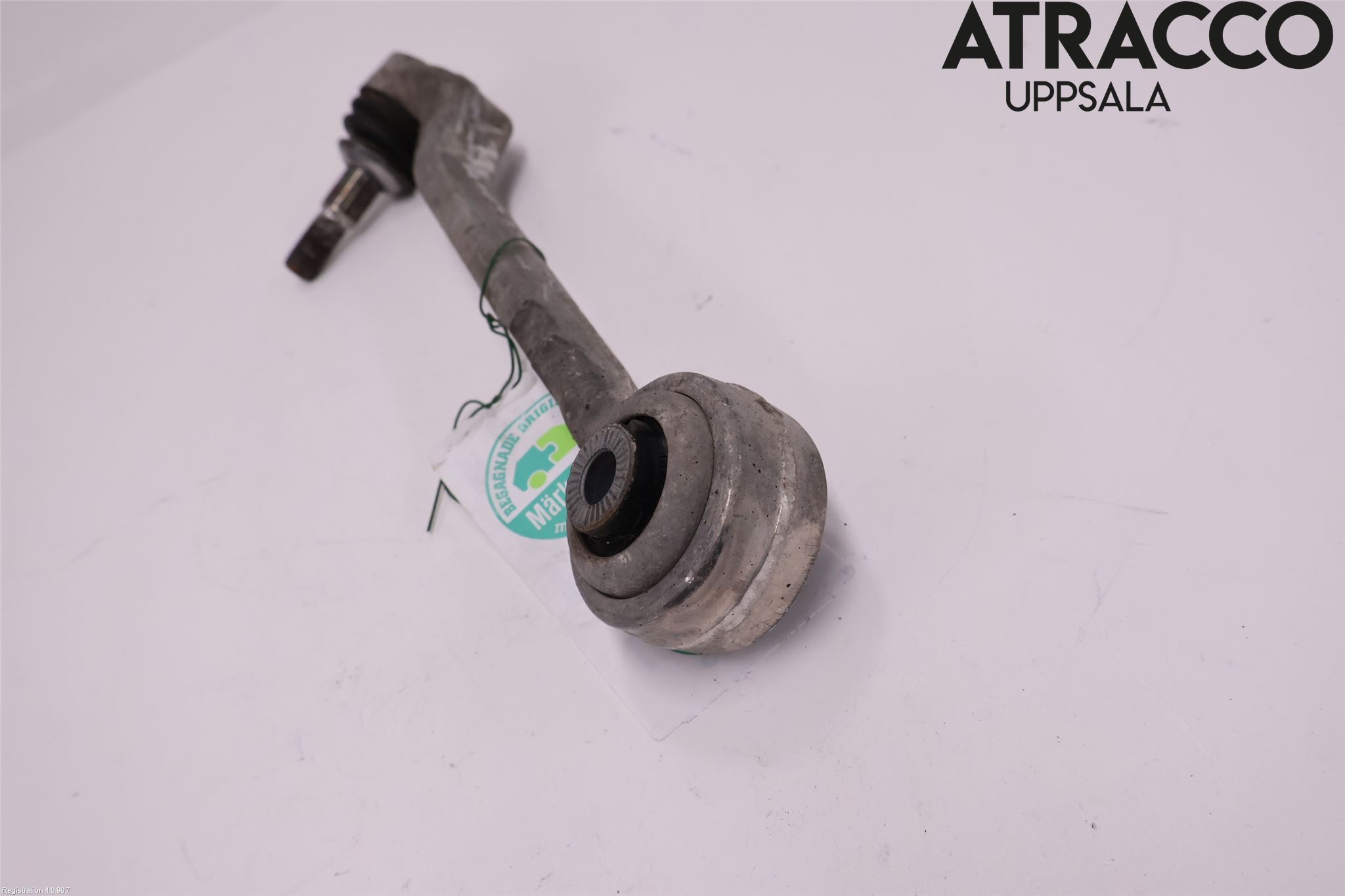 BMW 3 F30/F31/F80 12-19 Bärarm Fram Undre Hö