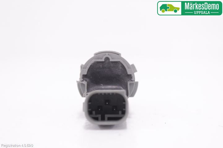 BMW 7 E65/66    00-08 Parkeringshjälp Frontsensor