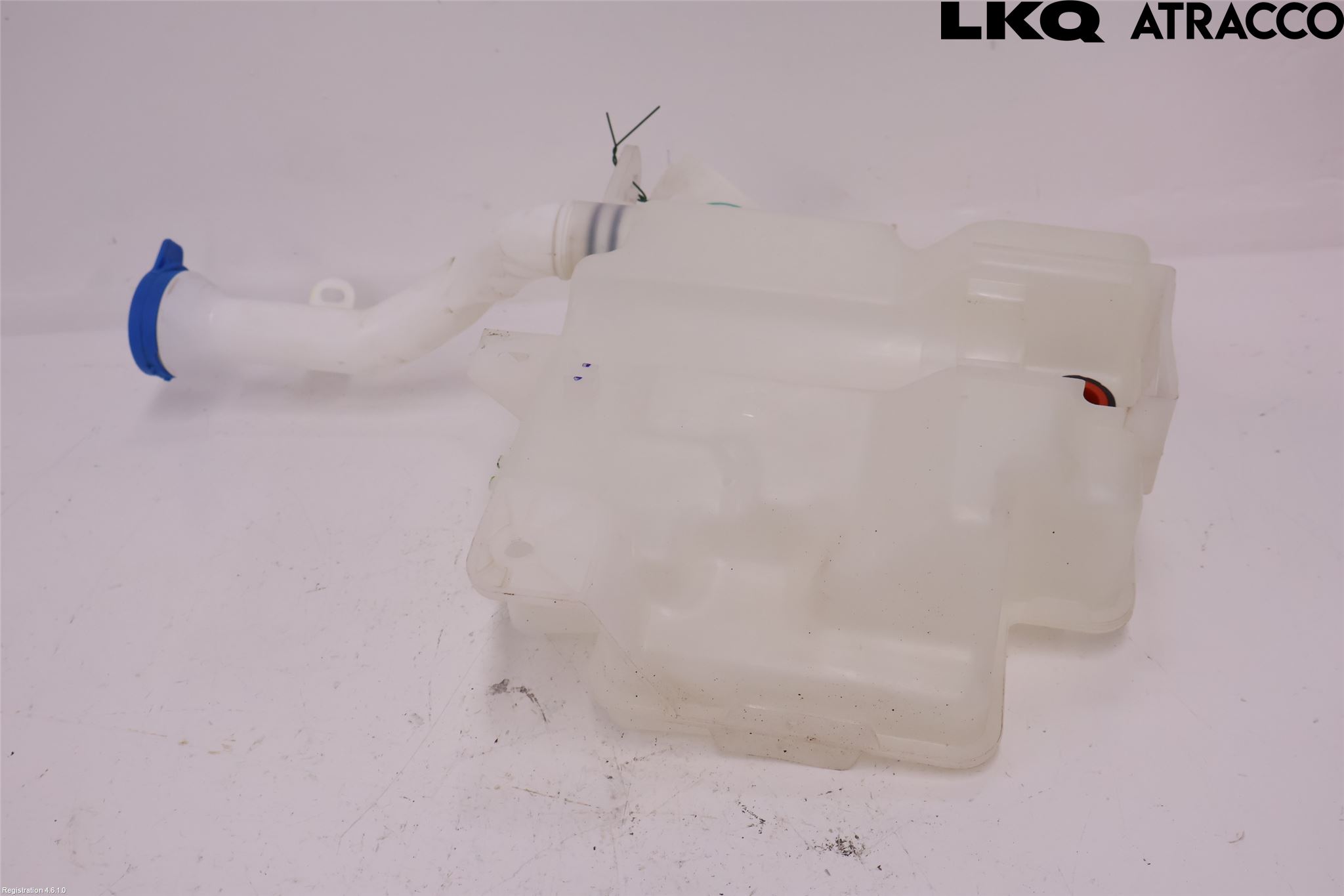 MG 4 23- Spolartank Vindruta