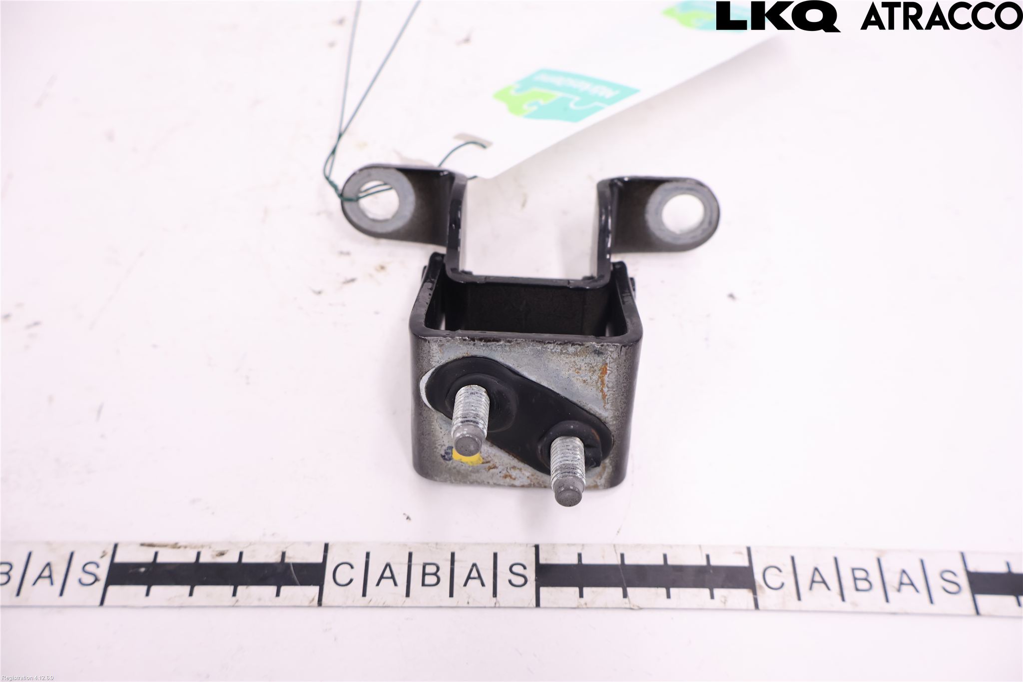 MG 4 23- Bakluckegångjärn Vä