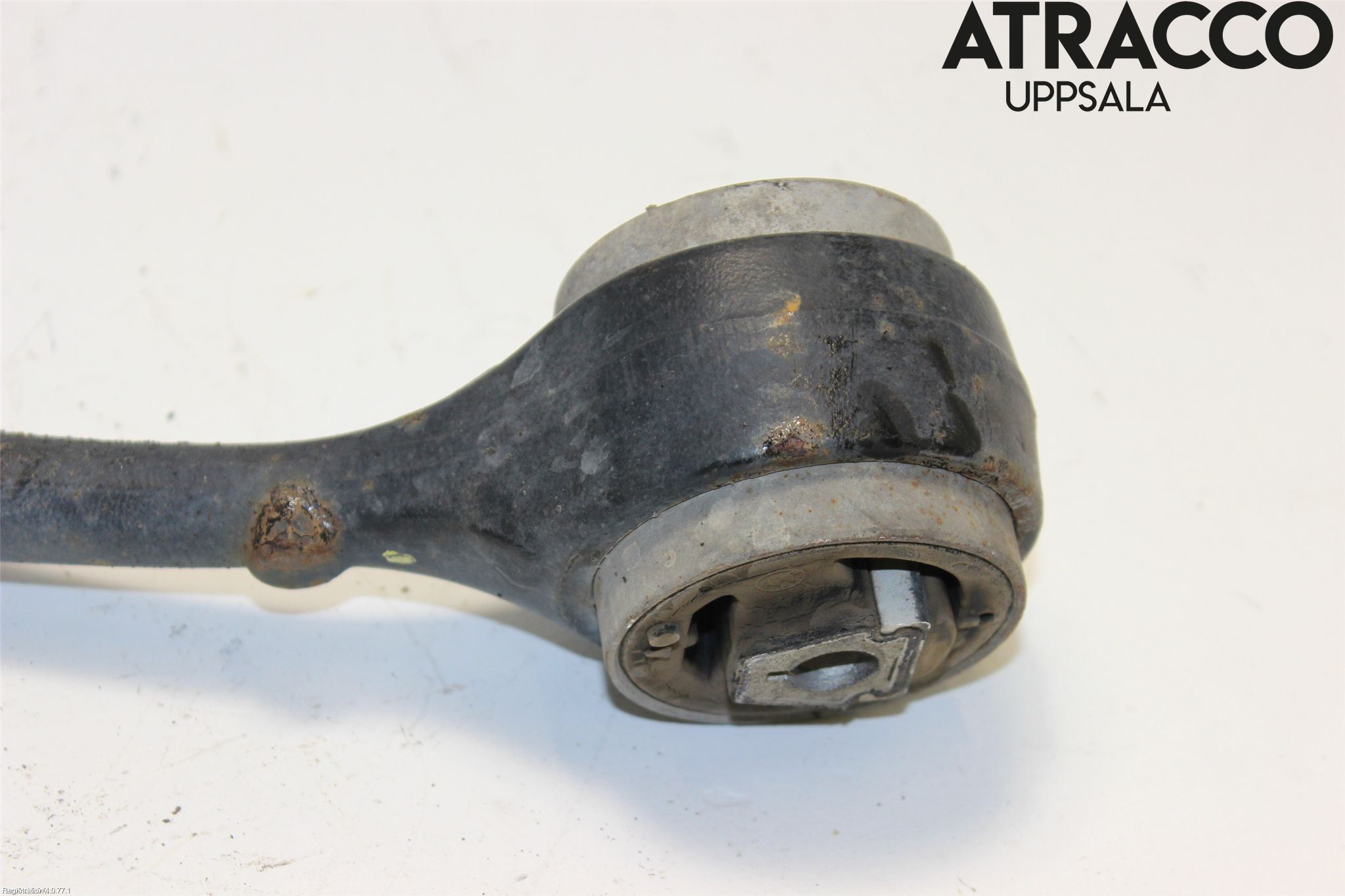 BMW X3 E83     03-10 Bärarm Fram Undre Hö