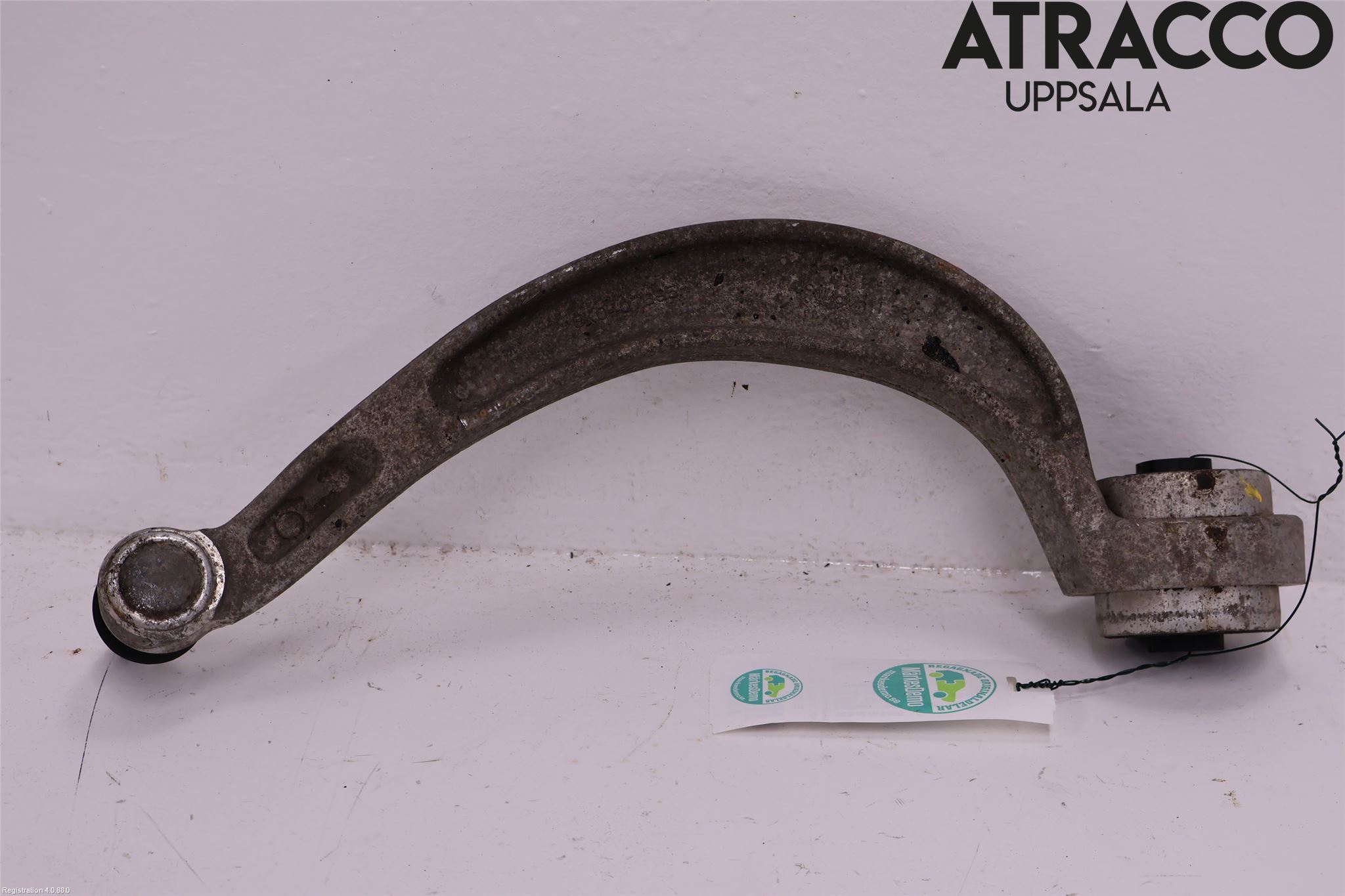 Audi A4 ALLROAD 09-16 Bärarm Fram Undre Vä