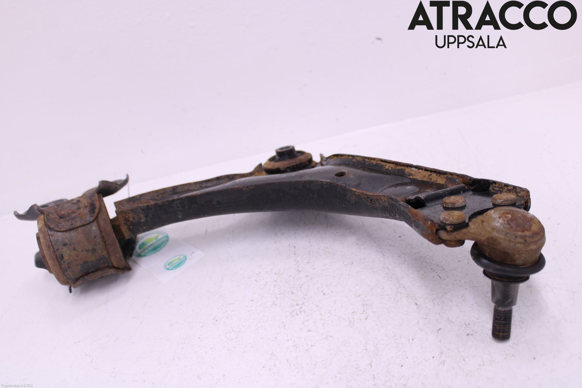 Volvo V60 14-18 Bärarm Fram Undre Vä