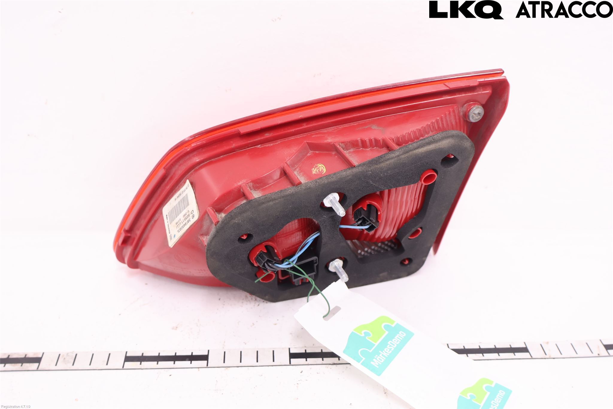 Volkswagen VW PASSAT 11-14 Bakljus Lucka Vä