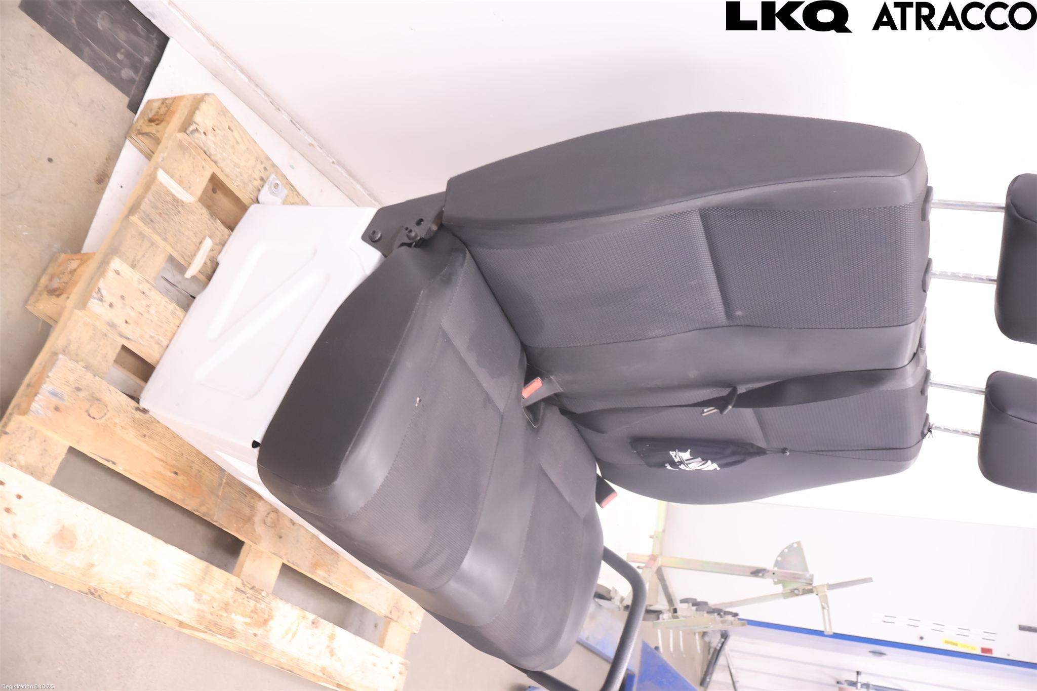 Mercedes-Benz MB SPRINTER (W906) 06-18 Inredning Soffa Fram Komplett