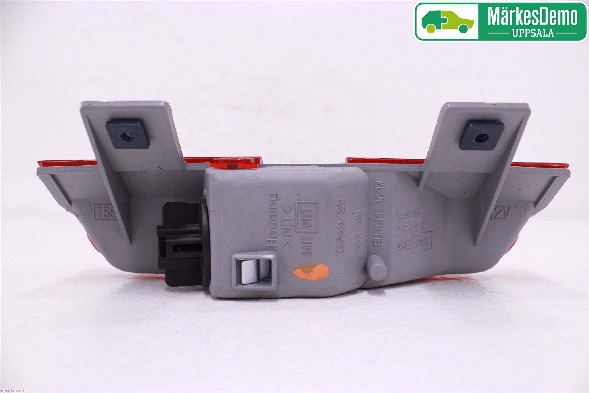 Toyota RAV 4 00-06 Bromsljus Bakruta