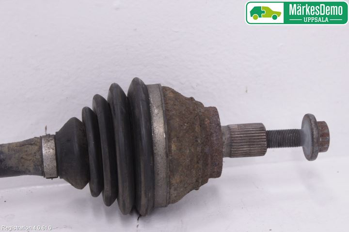Volkswagen VW PASSAT 05-11 Drivaxel Fram Vänster