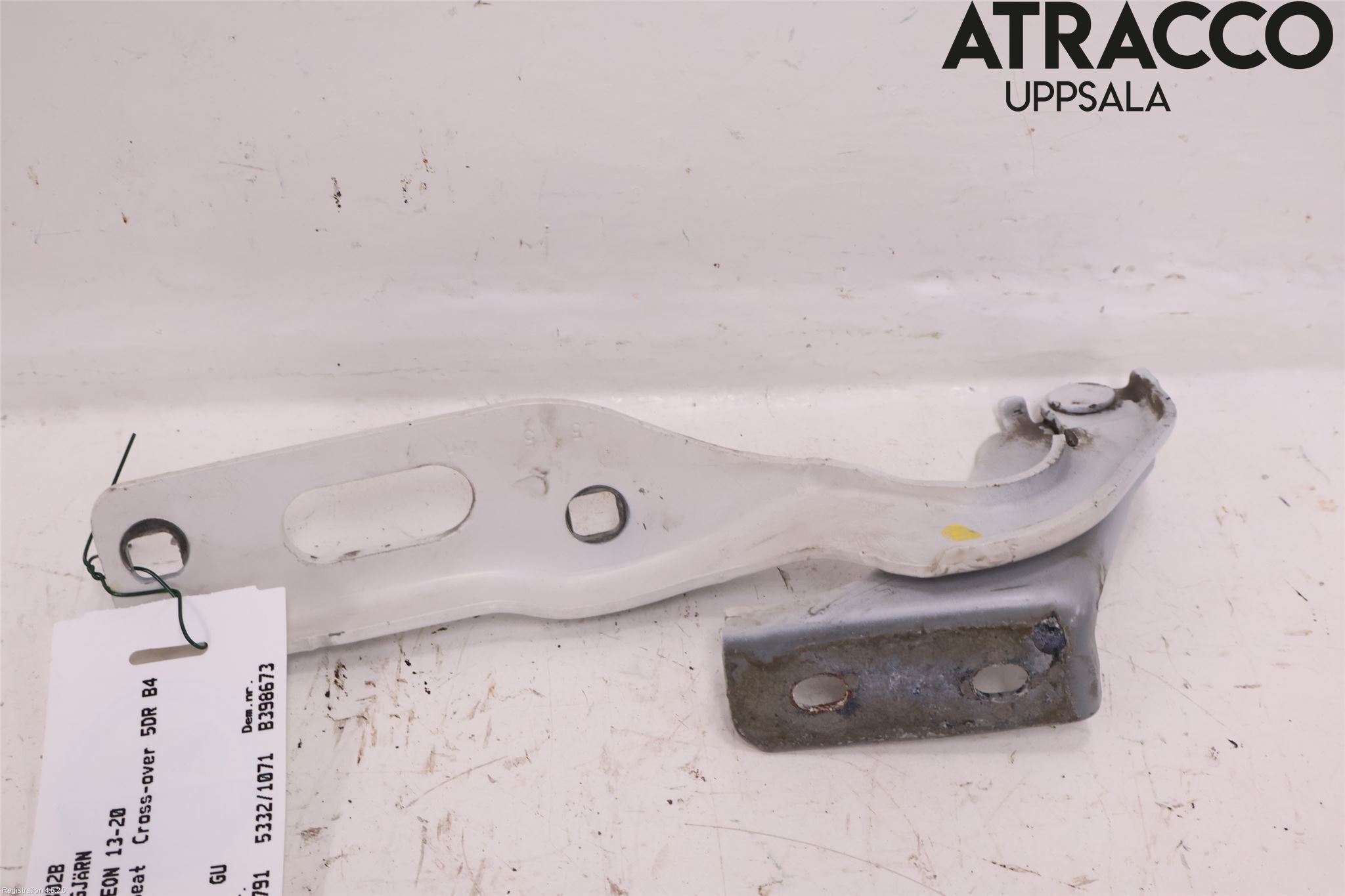 Seat LEON 13-20 Huvgångjärn