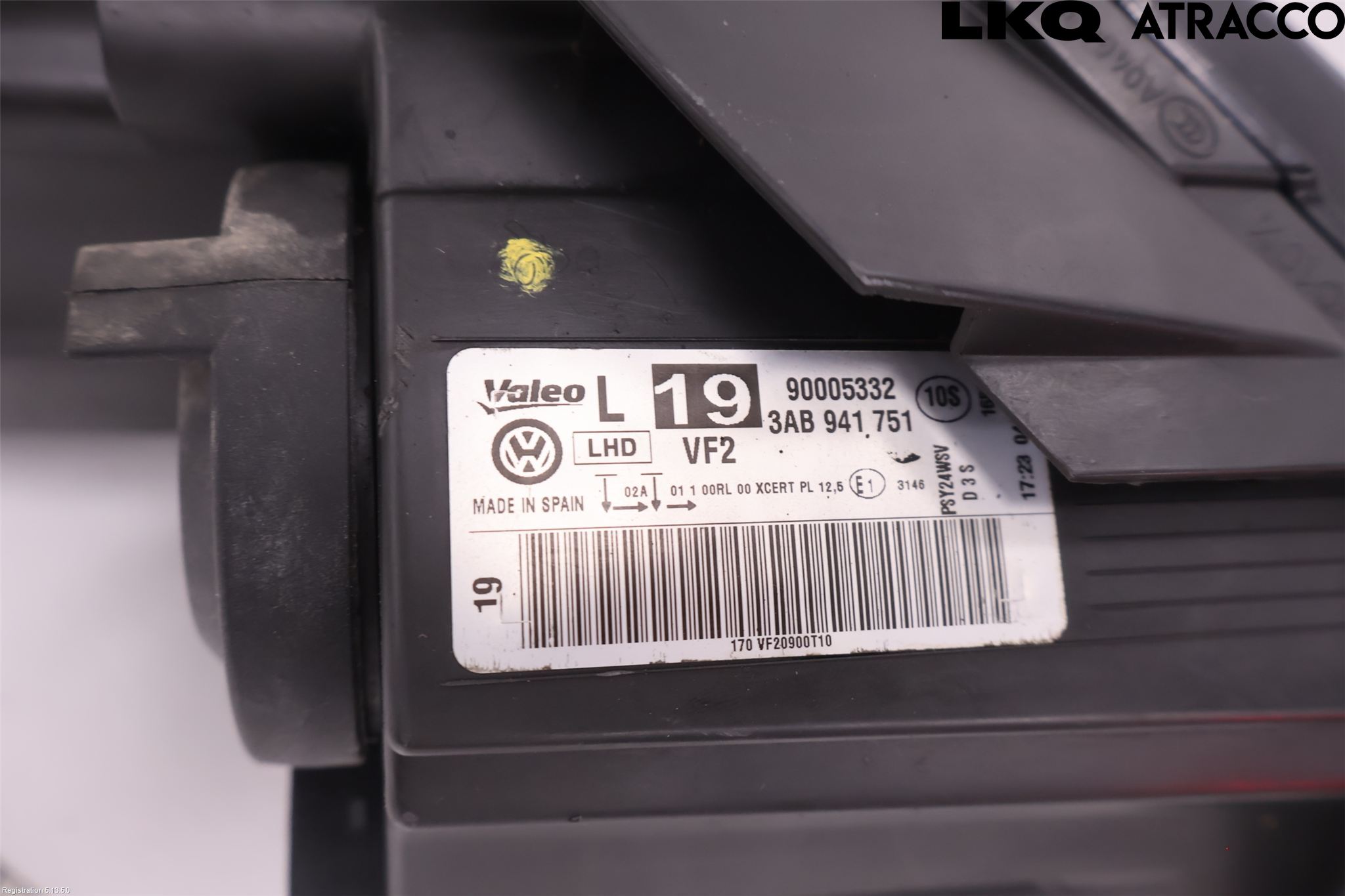 Volkswagen VW PASSAT 11-14 Strålkastare Vänster