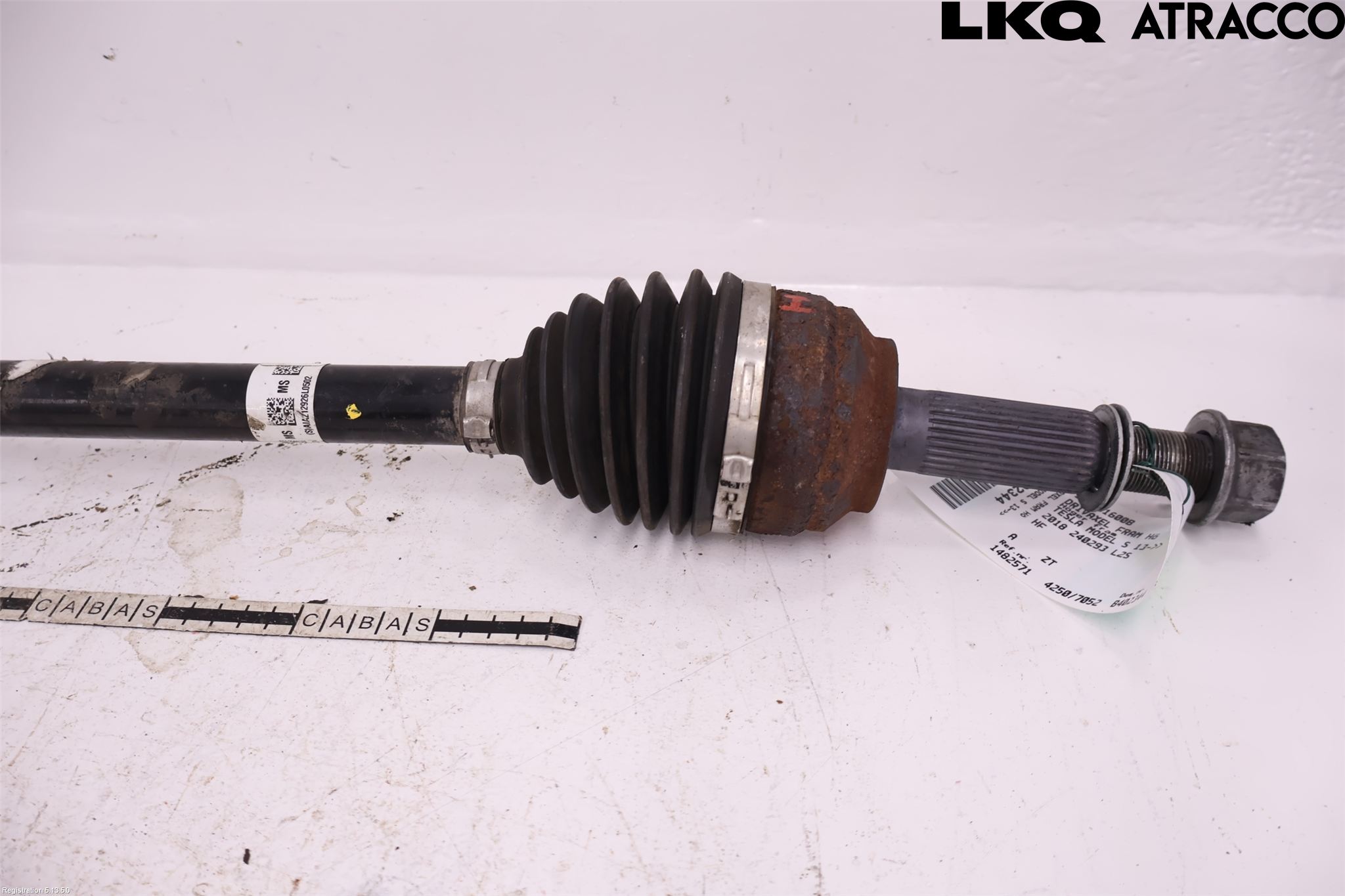 Tesla MODEL S 13- Drivaxel Fram Höger