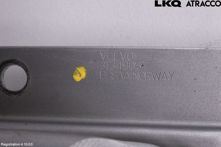 Volvo V60 14-18 Stötfångarbalk Fram