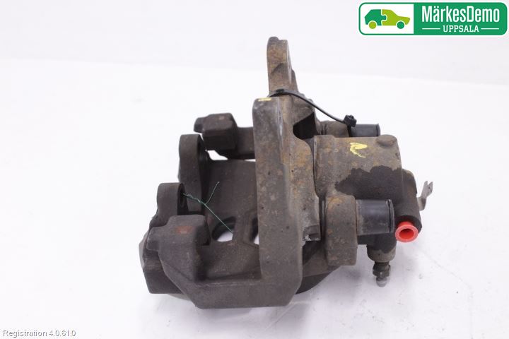 Fiat DOBLO CARGO Bromsok Fram Höger