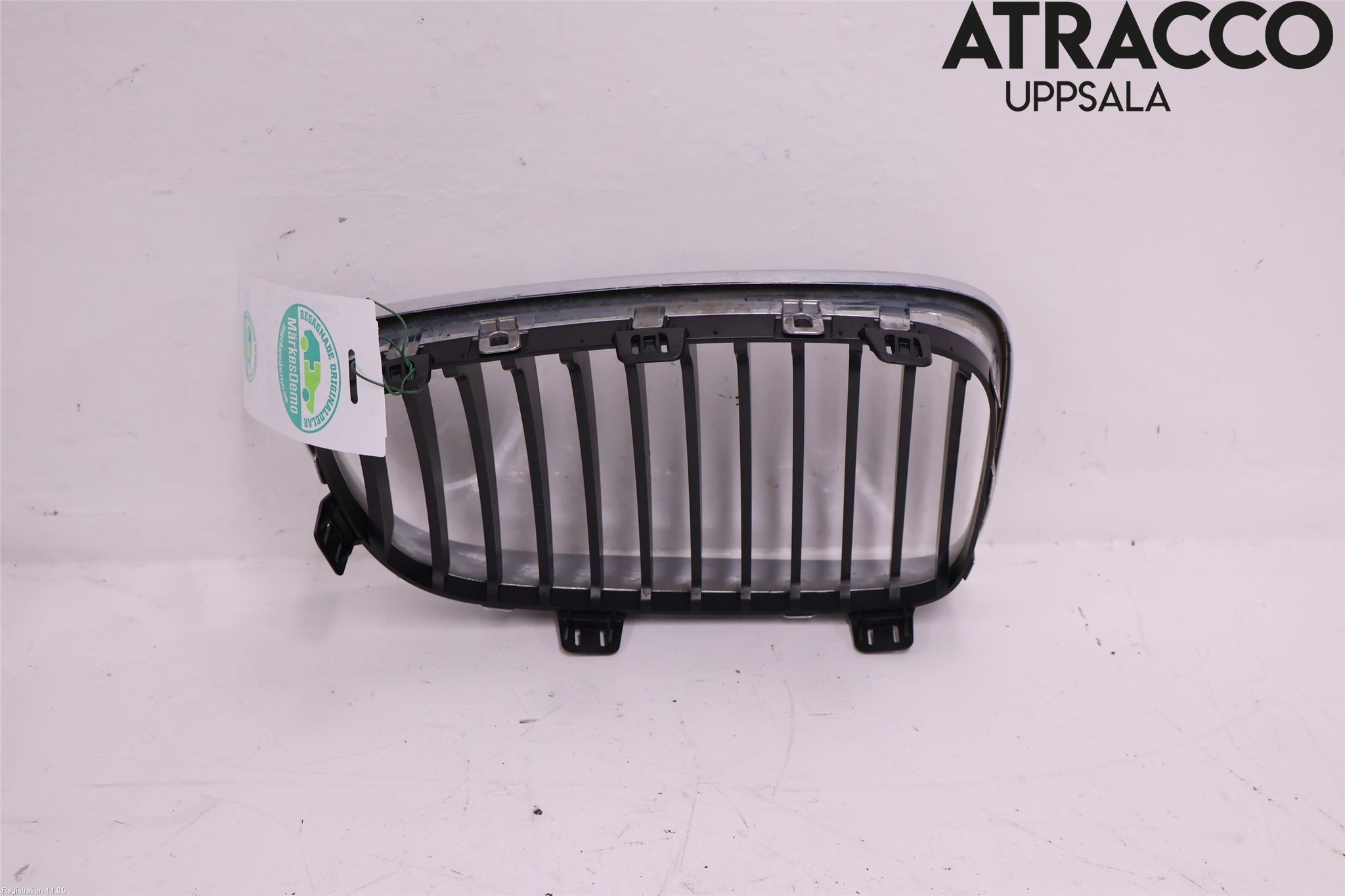 BMW 1 E87/81 5D/3D 03-11 Grilldel Vänster