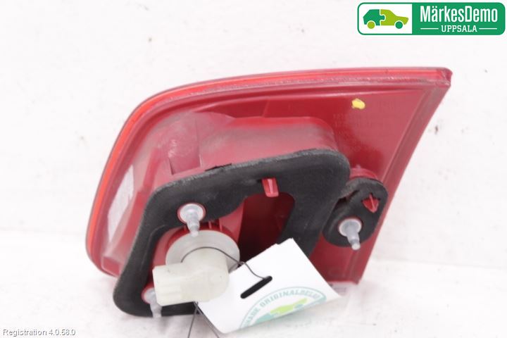 Saab 9-5     06-10 Bakljus Lucka Vä