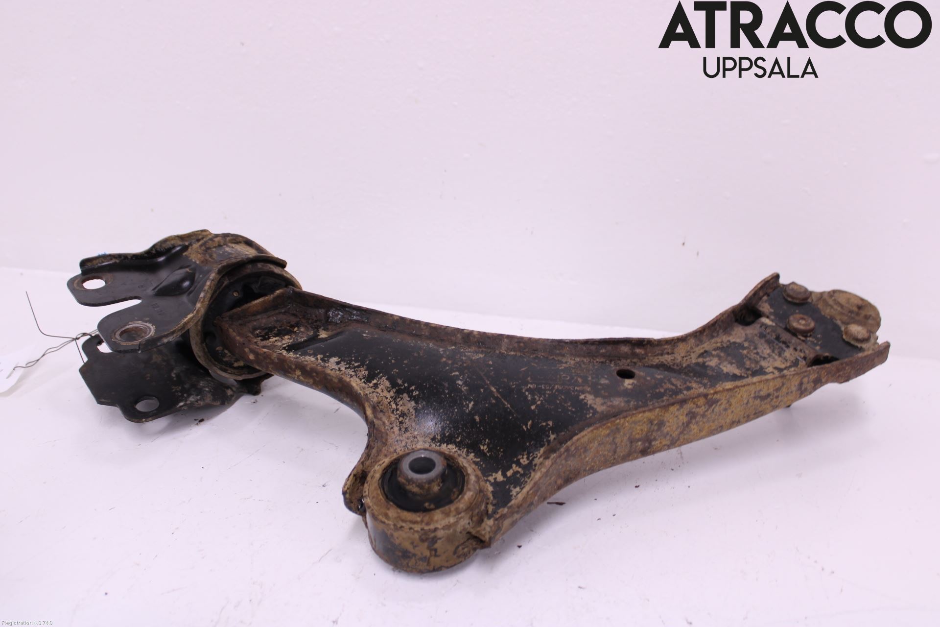 Volvo V70 08-13 Bärarm Fram Undre Hö