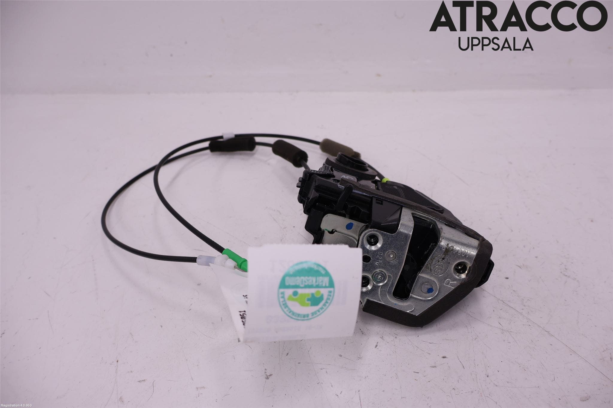 Toyota AVENSIS 16-18 Låskista-Dörrlås